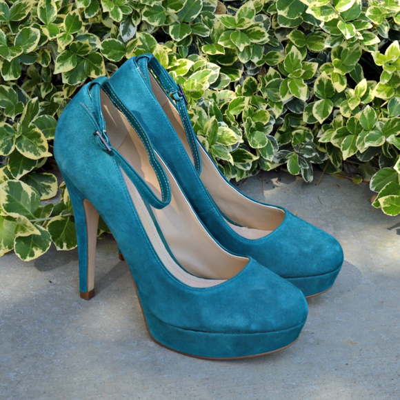 Aldo Shoes - Aldo High Heel Platform Ankle Strap Pumps NWOB.